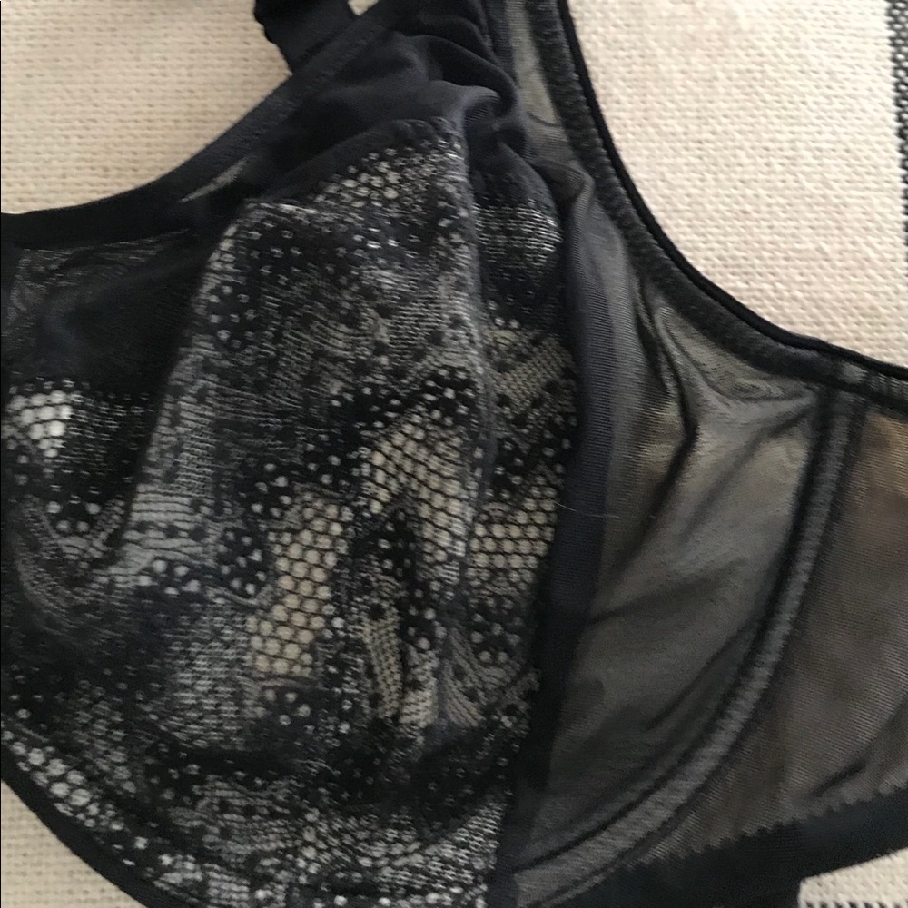 Chantelle Black Bra - Size 40DD